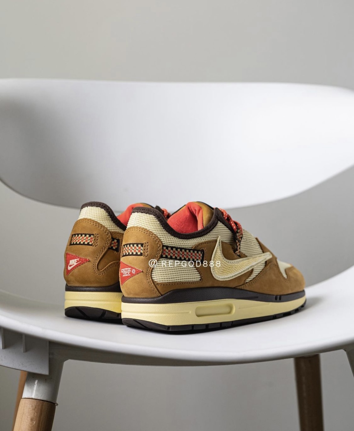 Nike Travis Scott x Air Max 1 'Wheat' DO9392-701 US 9