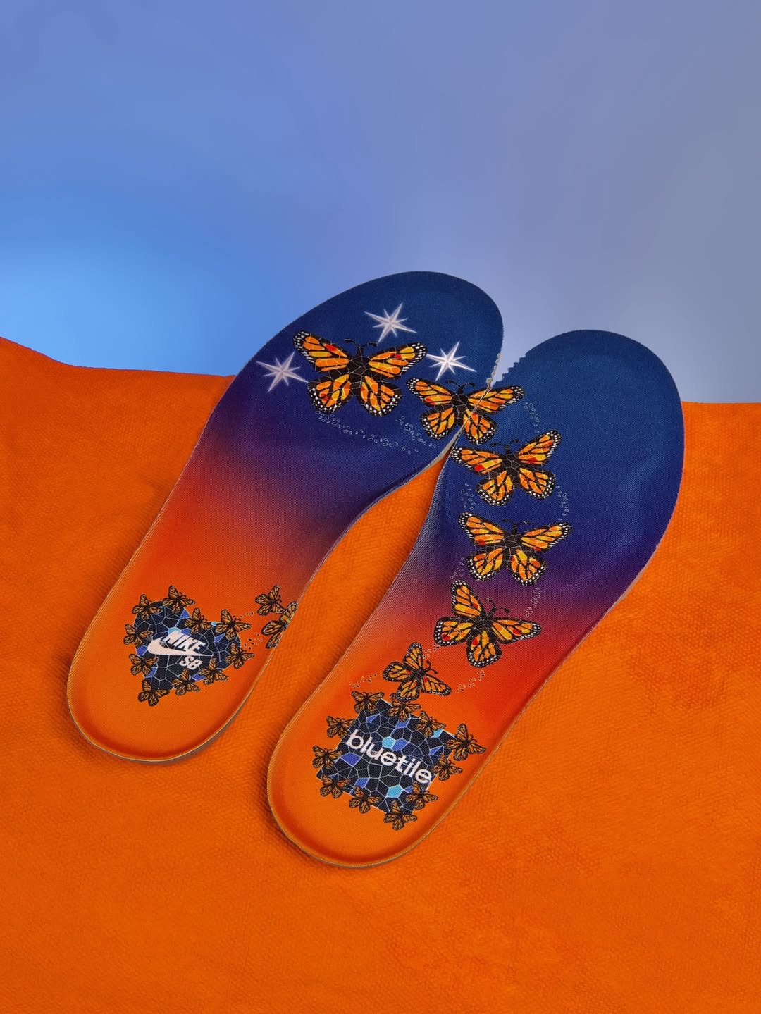 Bluetile Nike SB Dunk Low Monarch Butterfly