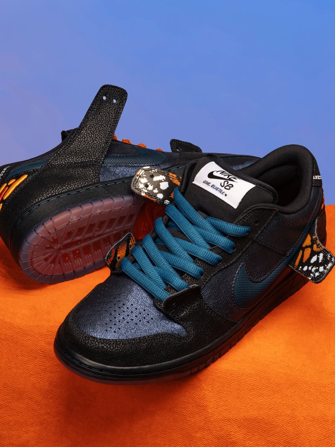 Bluetile Nike SB Dunk Low Monarch Butterfly