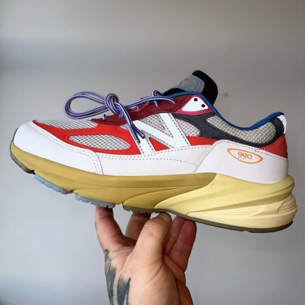 ノウル appeal DTLR Collaborates with New Balance for 990v4 | Hypebae