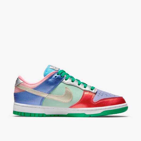 Nike WMNS Dunk Low 