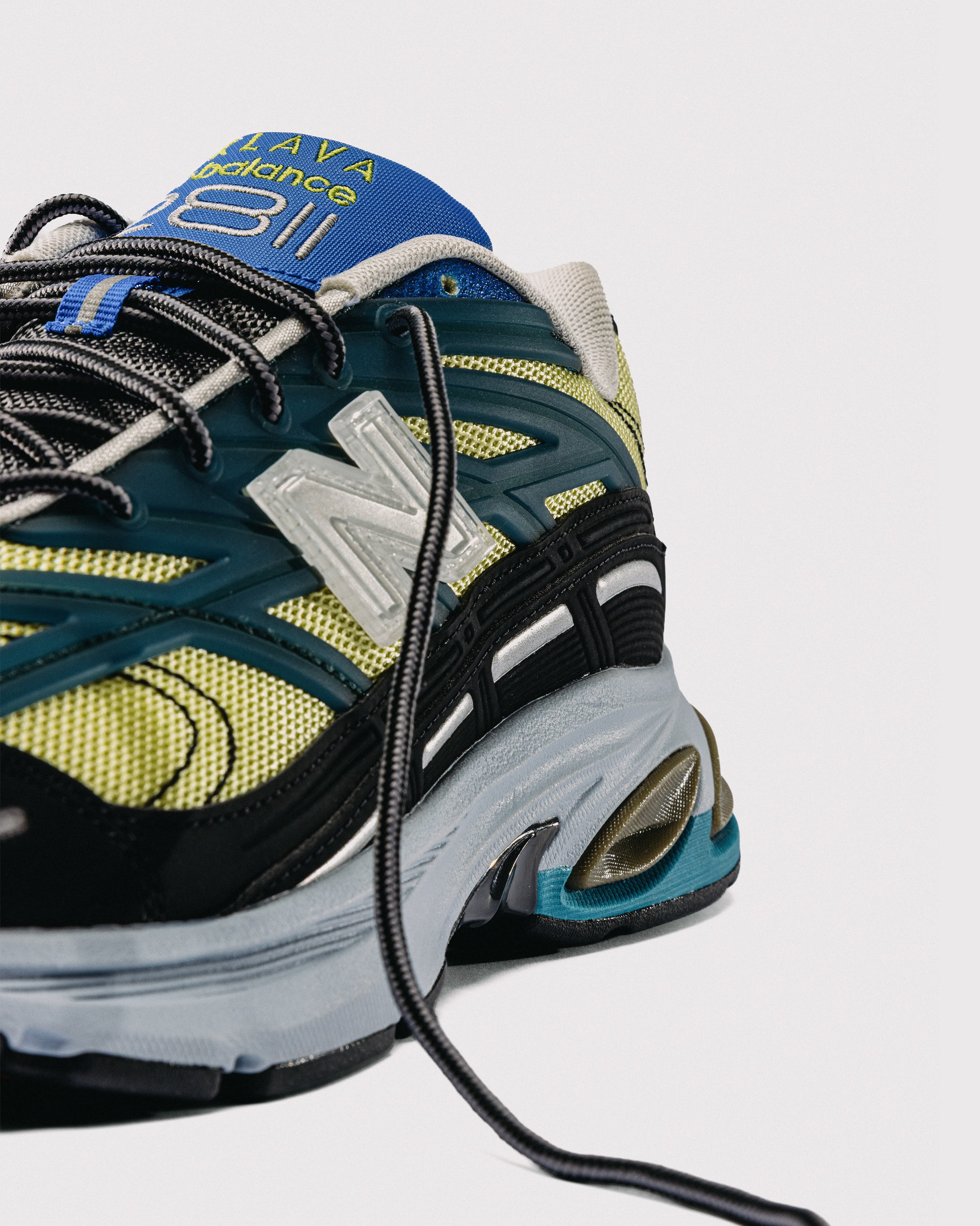 Action Bronson New Balance 2811 Mikročpske