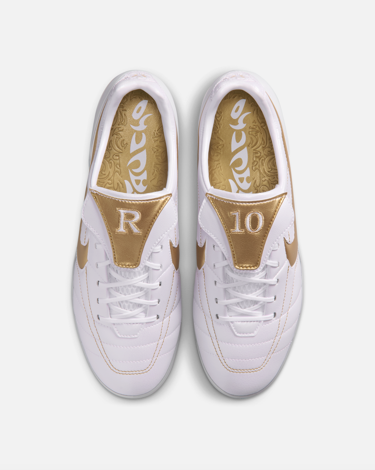 Nike Cryoshot Tiempo Legend R10 "White Metallic Gold"