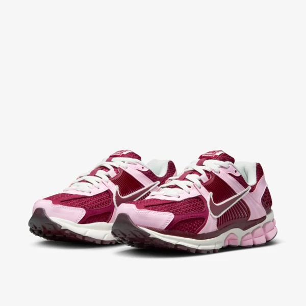 Nike★(W) NIKE ZOOM VOMERO 5 PINK FOAM★送料・関税込★ Nike Zoom Vomero 5 Photon Dust Pink Foam (Women's) - HF1877