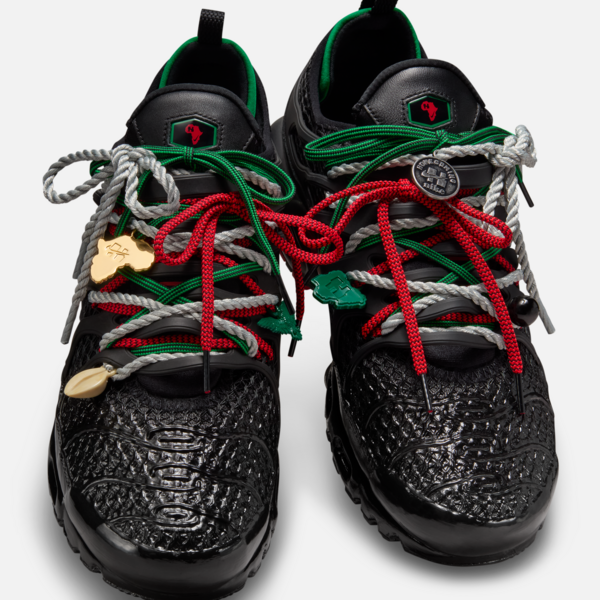 Homecoming x Nike Air Max Plus "Black" (IM4960-001) Erscheinungsdatum