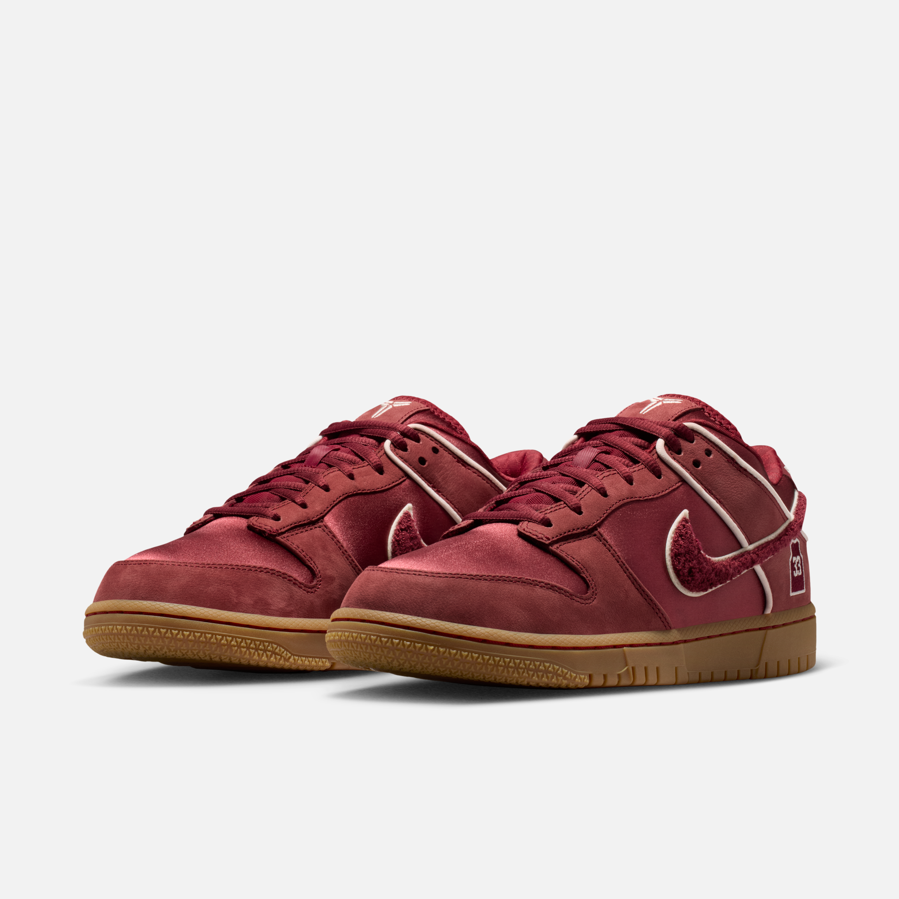 Kobe Bryant Nike Dunk Low Lower Merion Aces official images