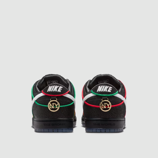 きゃん　1005 Bronx Girls Skate x Nike SB Dunk Low 