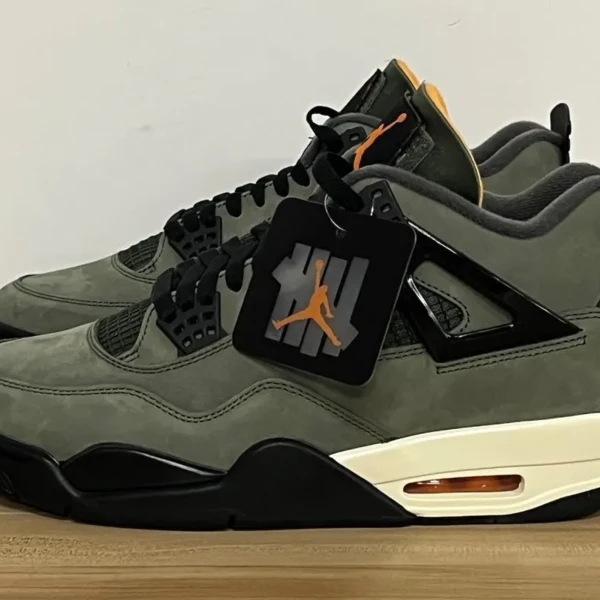 UNDEFEATED × Nike Air Jordan4 Nike Air Jordan 4 Retro Undefeated | Size 11 | Dare to Dream
