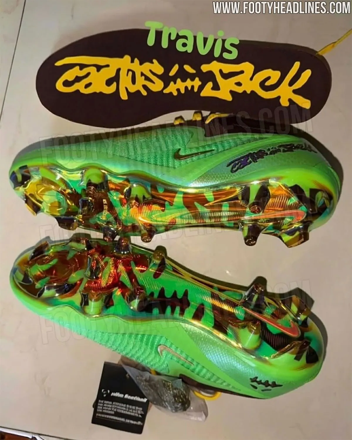 Travis Scott x Nike Phantom 6 Cleat