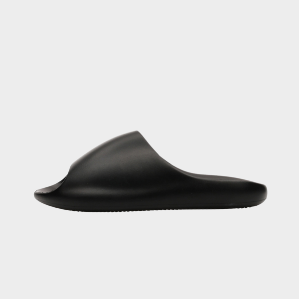 YEEZY YS-02 Slide "Black" (YS021-001) Release Date YEEZY YS-02 Slide "Black" (YS021-001) Release Date