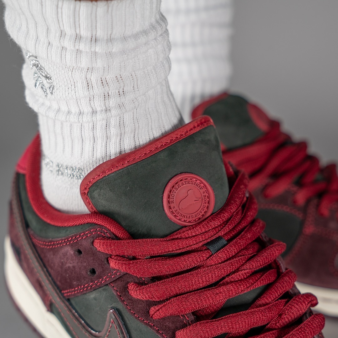 Nike dunks wool on feet outlet
