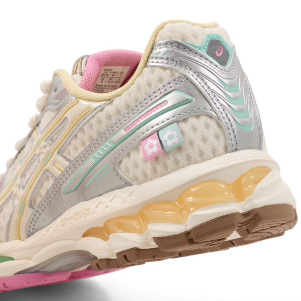 VANDYTHEPINK x ASICS Gel Kayano 12.1 "Vanilla" (1203B302-100) Release Date VANDYTHEPINK x ASICS Gel Kayano 12.1 "Vanilla" (1203B302-100) Release Date