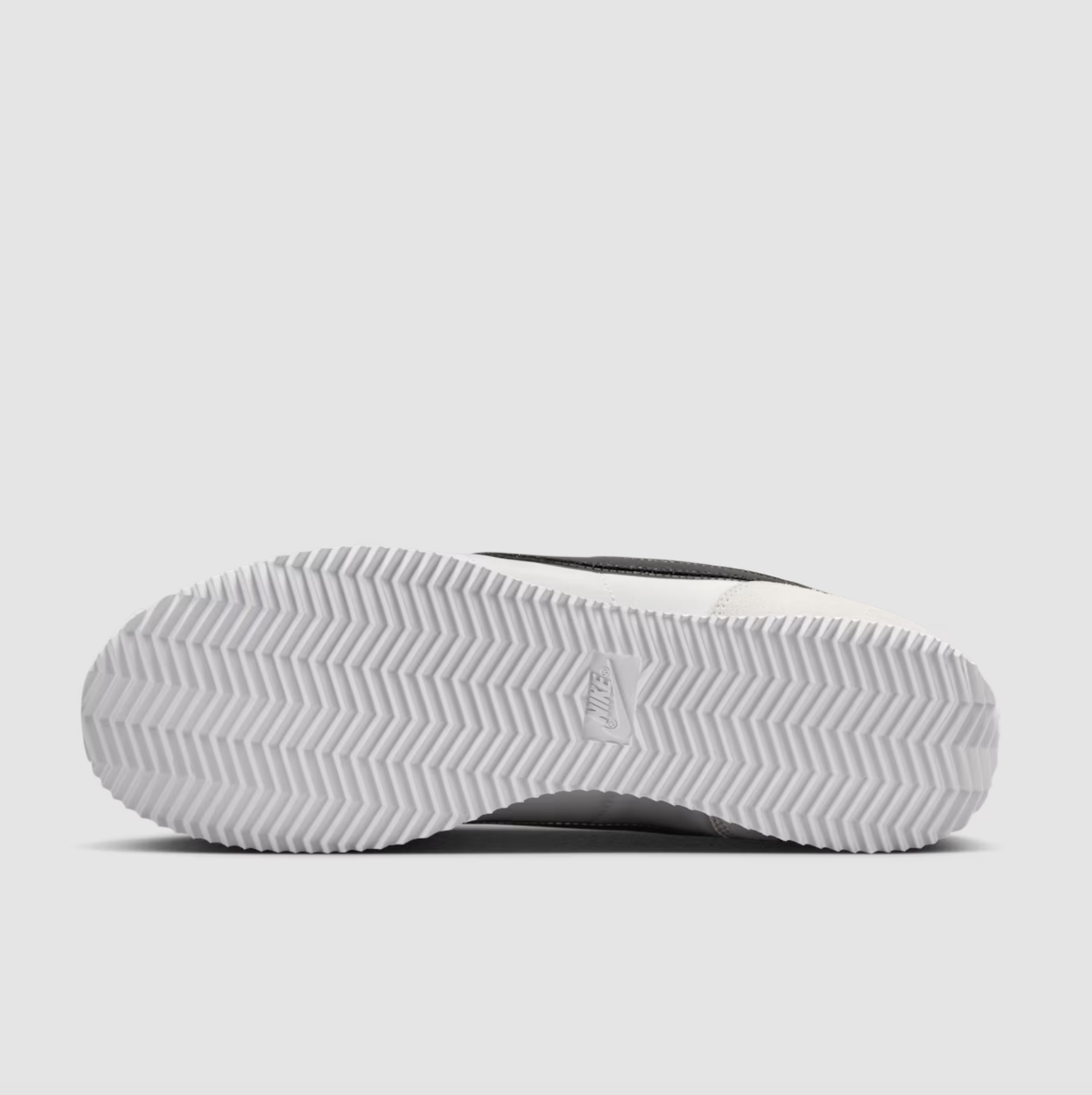 Nike Cortez Jackie Robinson Day Outsole view of Nike Cortez Jackie Robinson Day with herringbone traction pattern