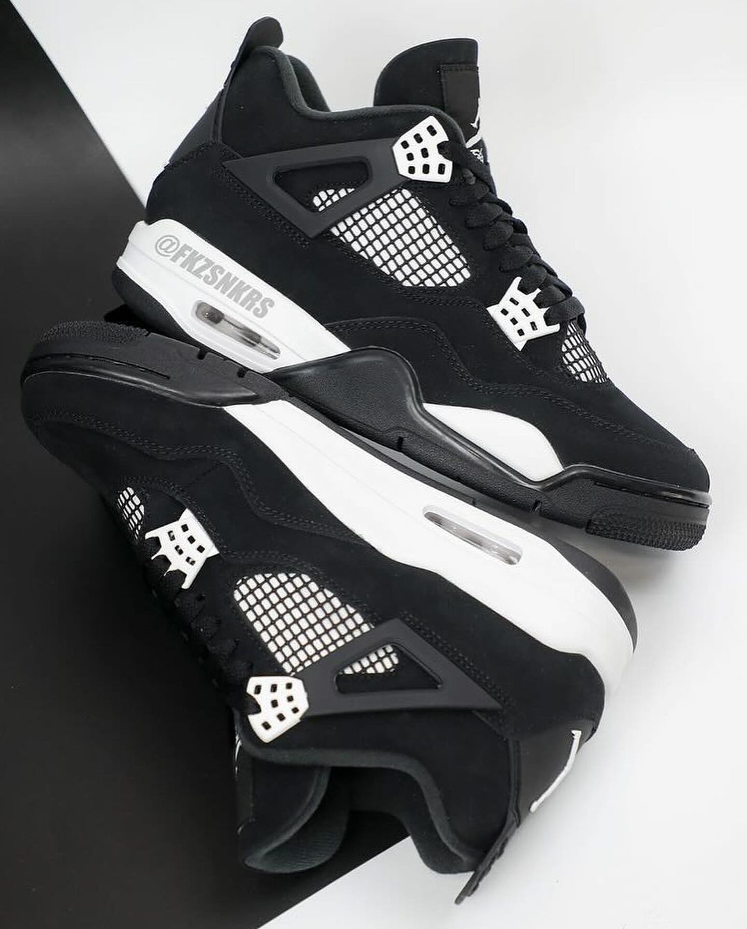 Air Jordan 4 