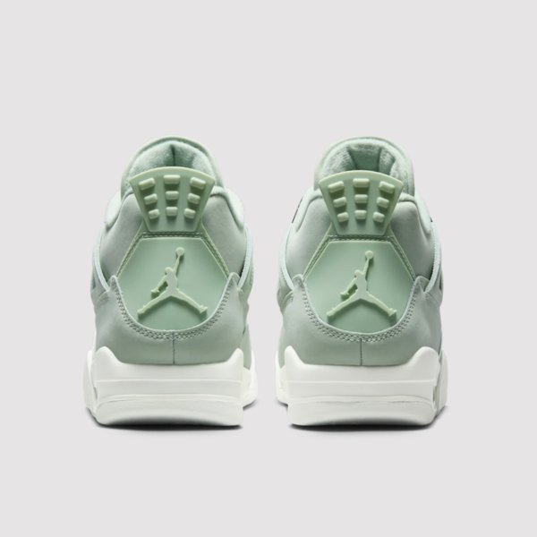 Air Jordan 4 "Seafoam" (W) (HV0823-003) Release Date Air Jordan 4 "Seafoam" (W) (HV0823-003) Release Date
