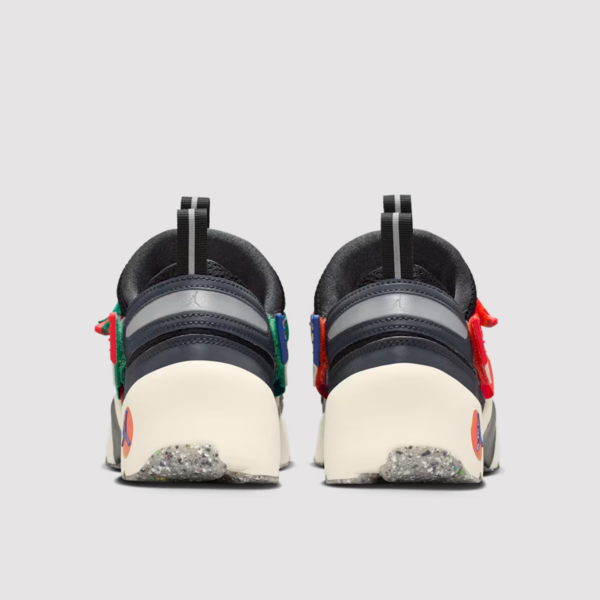 Jordan Trunner LX "Rare Air" (W) (IM6531-001) Erscheinungsdatum