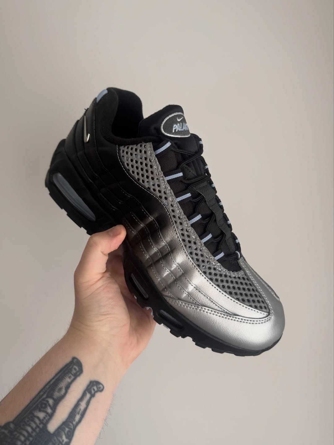Palace x Air Max 95 first images