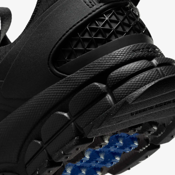 Nike Zoom Vomero Roam "Black" (HQ2181-004) Release Date Nike Zoom Vomero Roam "Black" (HQ2181-004) Release Date