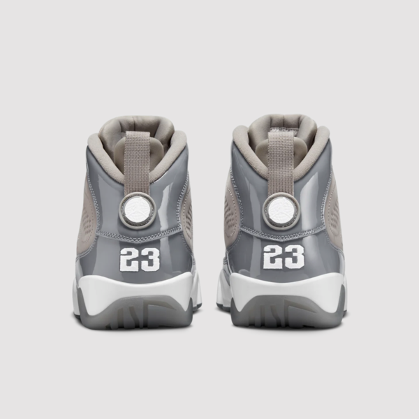 Air Jordan 9 