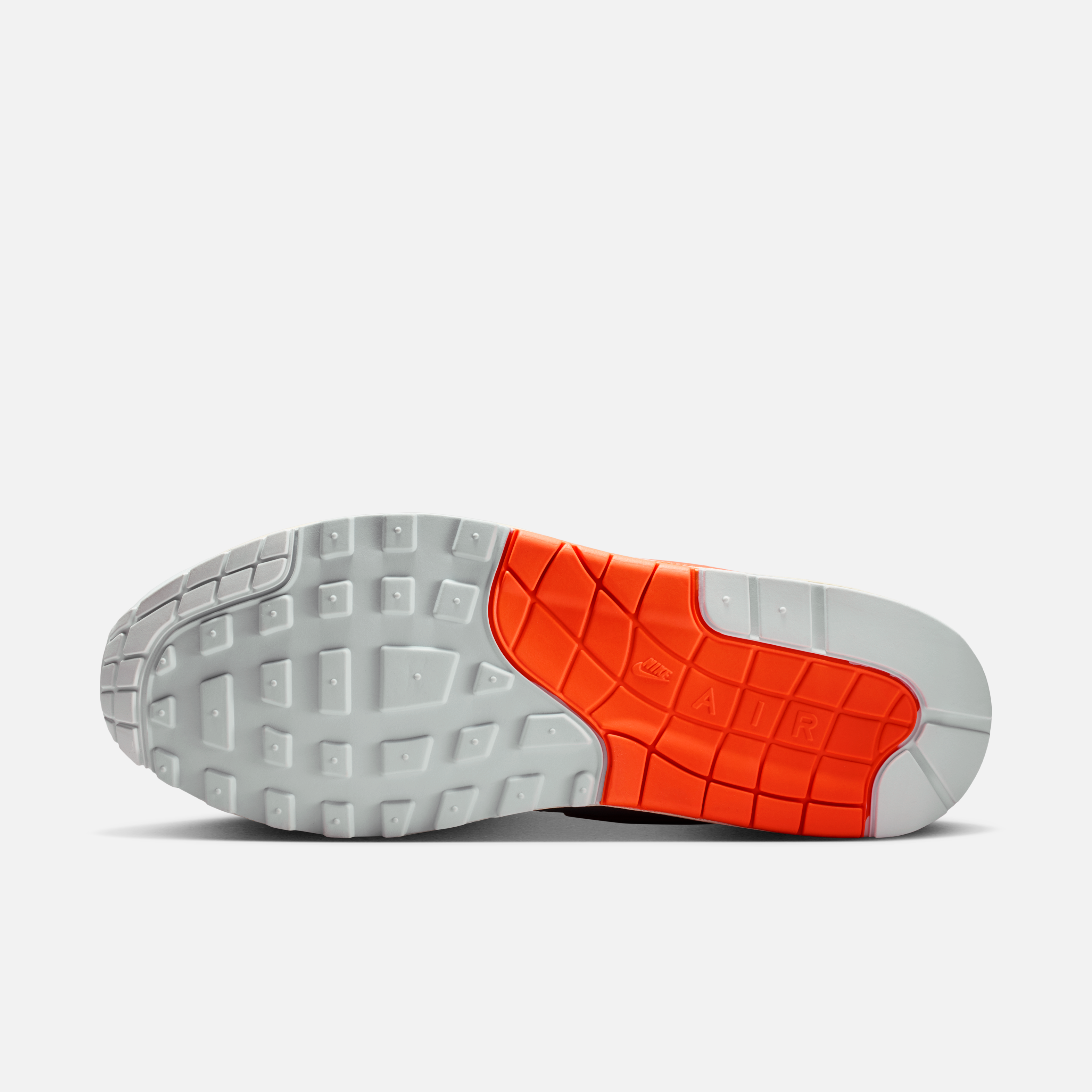 Patta Nike Air Max 1 White Hyper Crimson official images