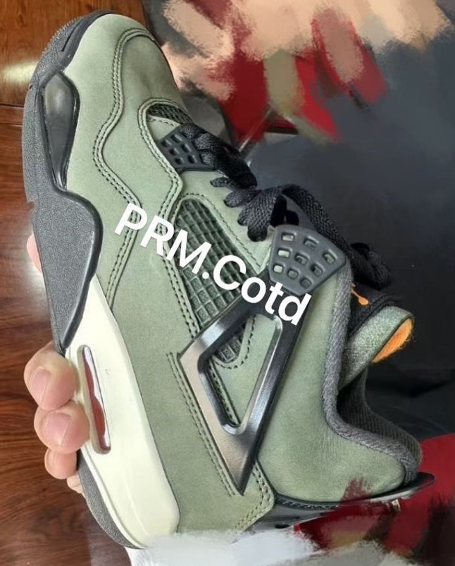 Undefeated x Air Jordan 4