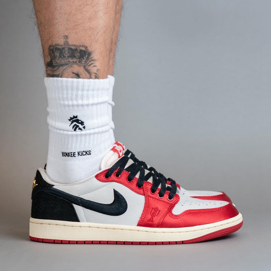 Trophy Room x Air Jordan 1 Low OG “Away” On Foot Look | Sneaktorious