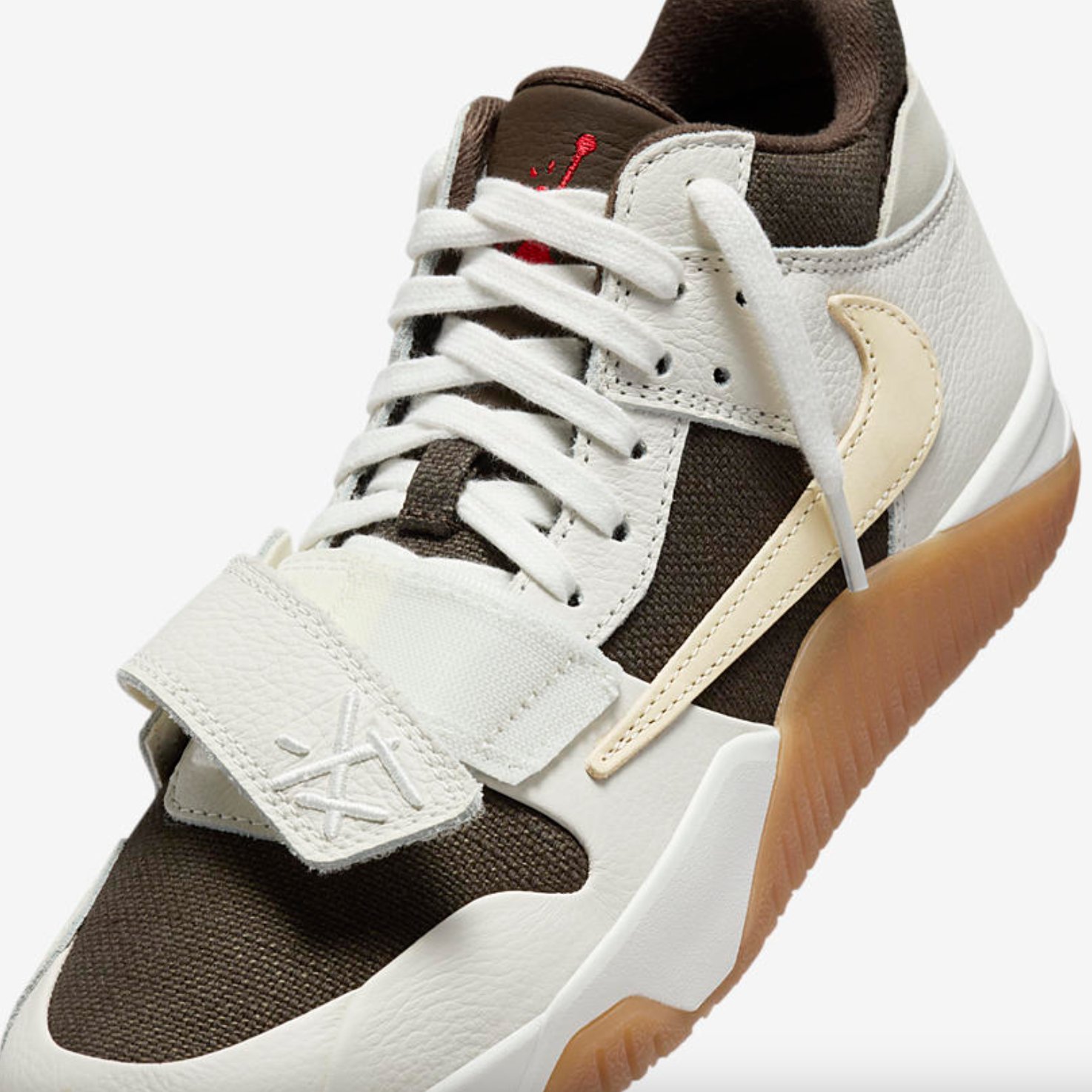 Travis Scott x Jordan Jumpman Jack "Sail" On Foot