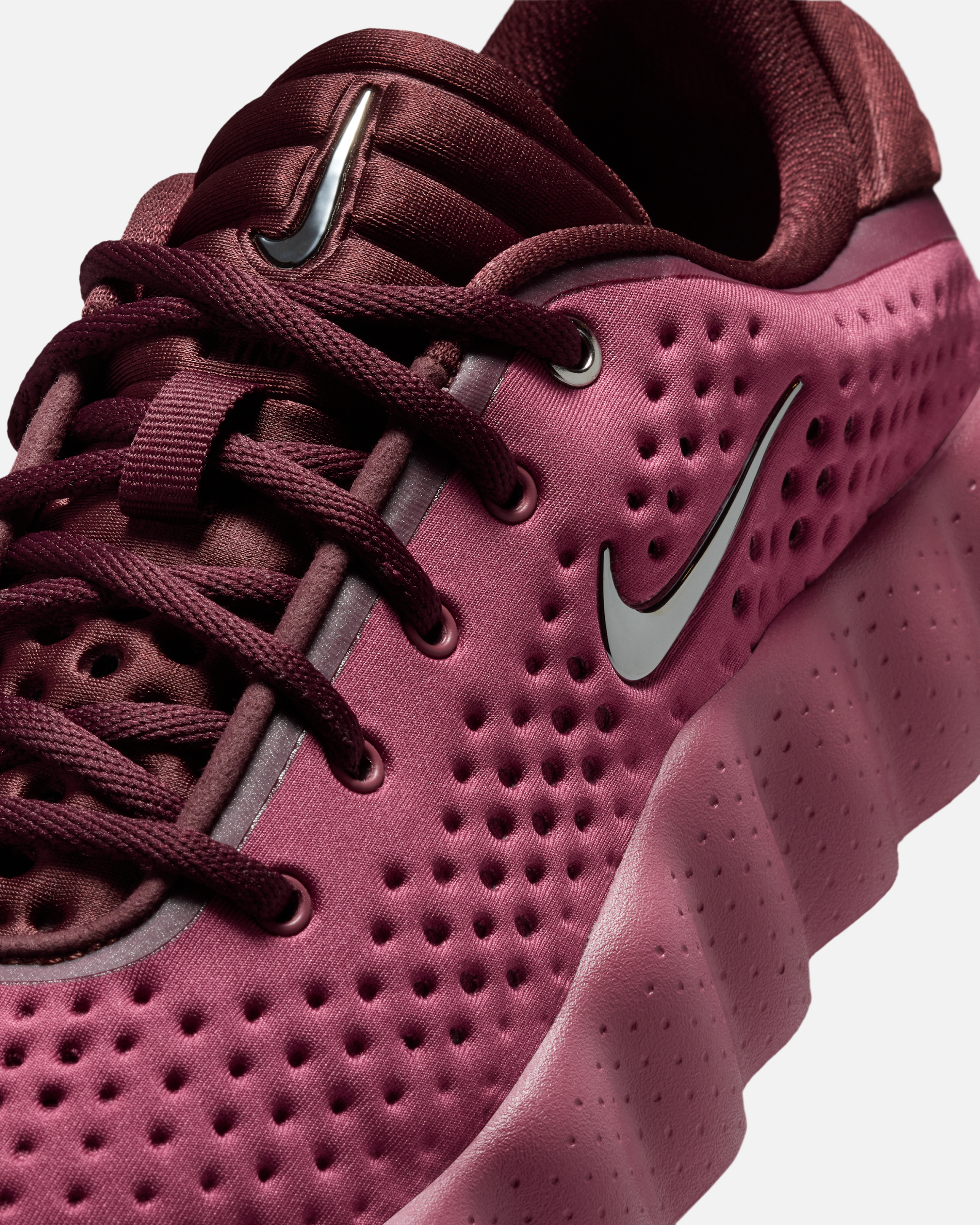 Nike Mind 002 "Pink Smoke" (W)