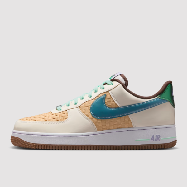 Yourelia　①-1 Nike Air Force 1 Low 