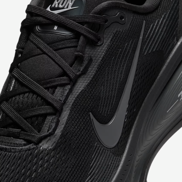 Nike Vomero 18 "Triple Black" (HM6803-005) Erscheinungsdatum