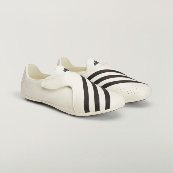 Pharrell x adidas Vario Flat Earther "Core Black" (KI7668) Release Date