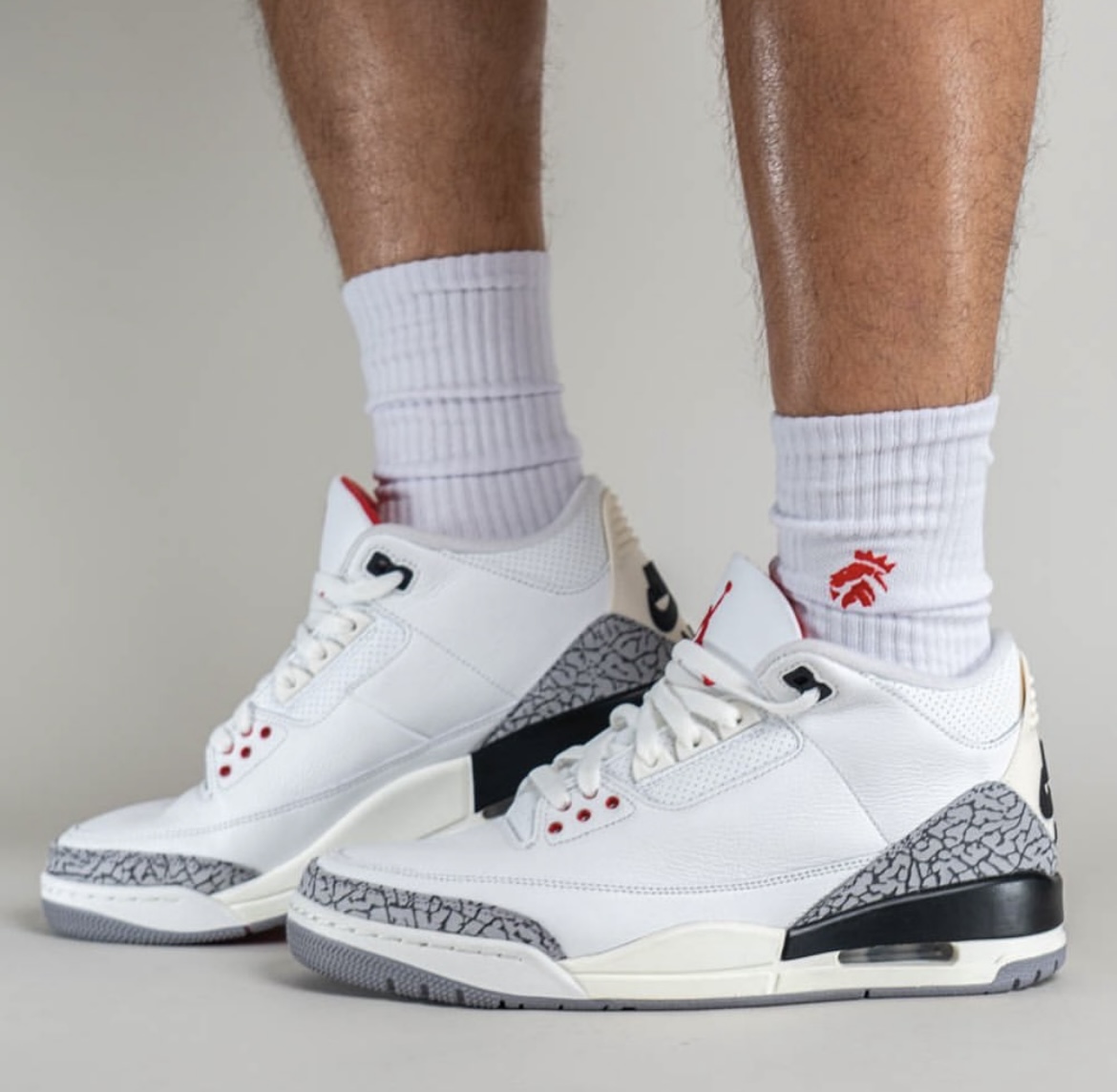 White cement 3s deals on feet