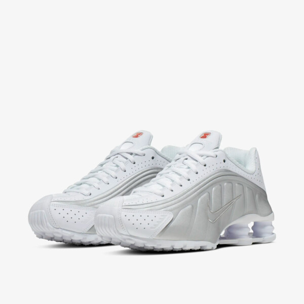 Nike Shox R4 "White Metallic" (AR3565-101) Erscheinungsdatum