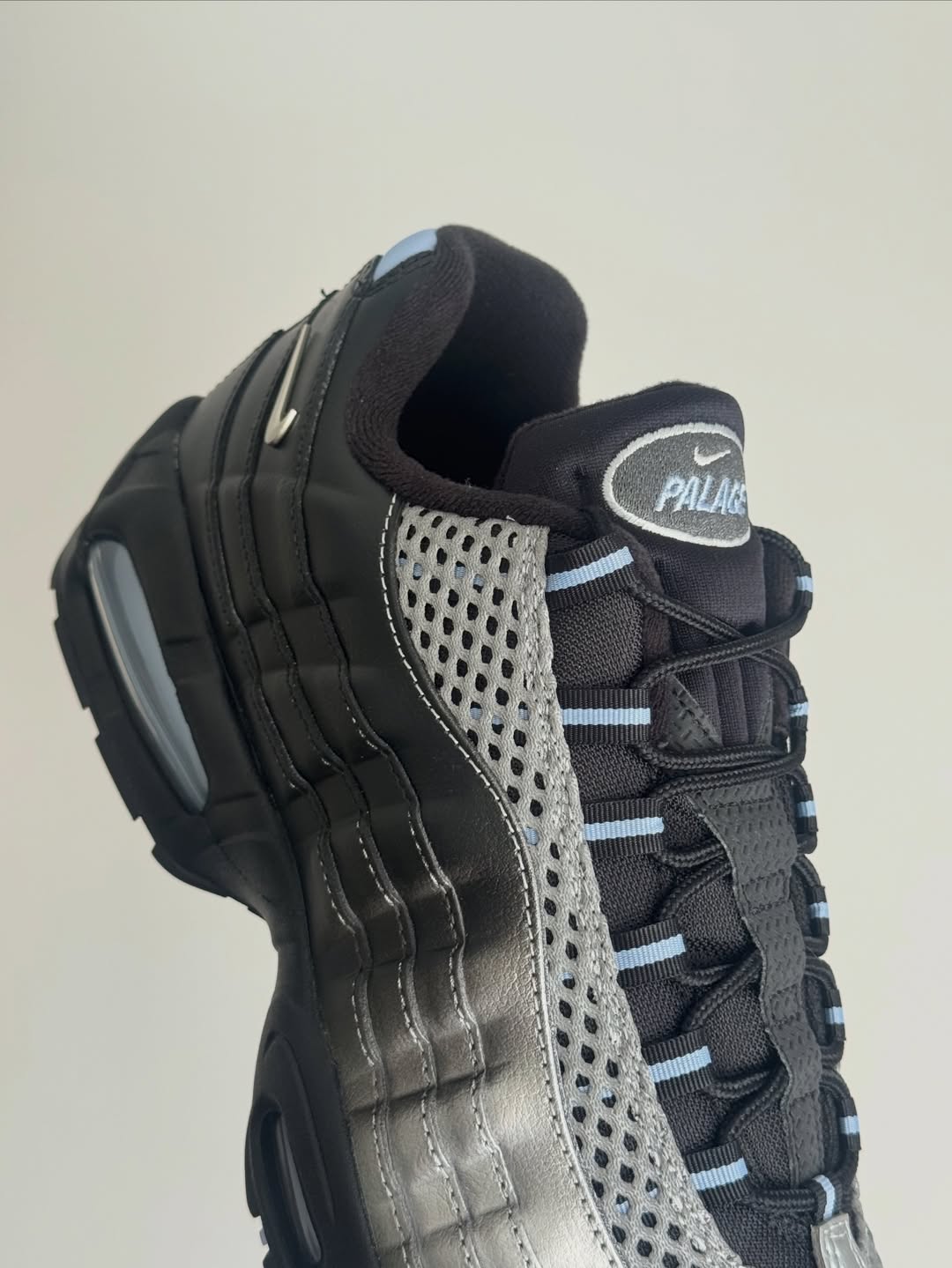 Palace x Air Max 95 first images