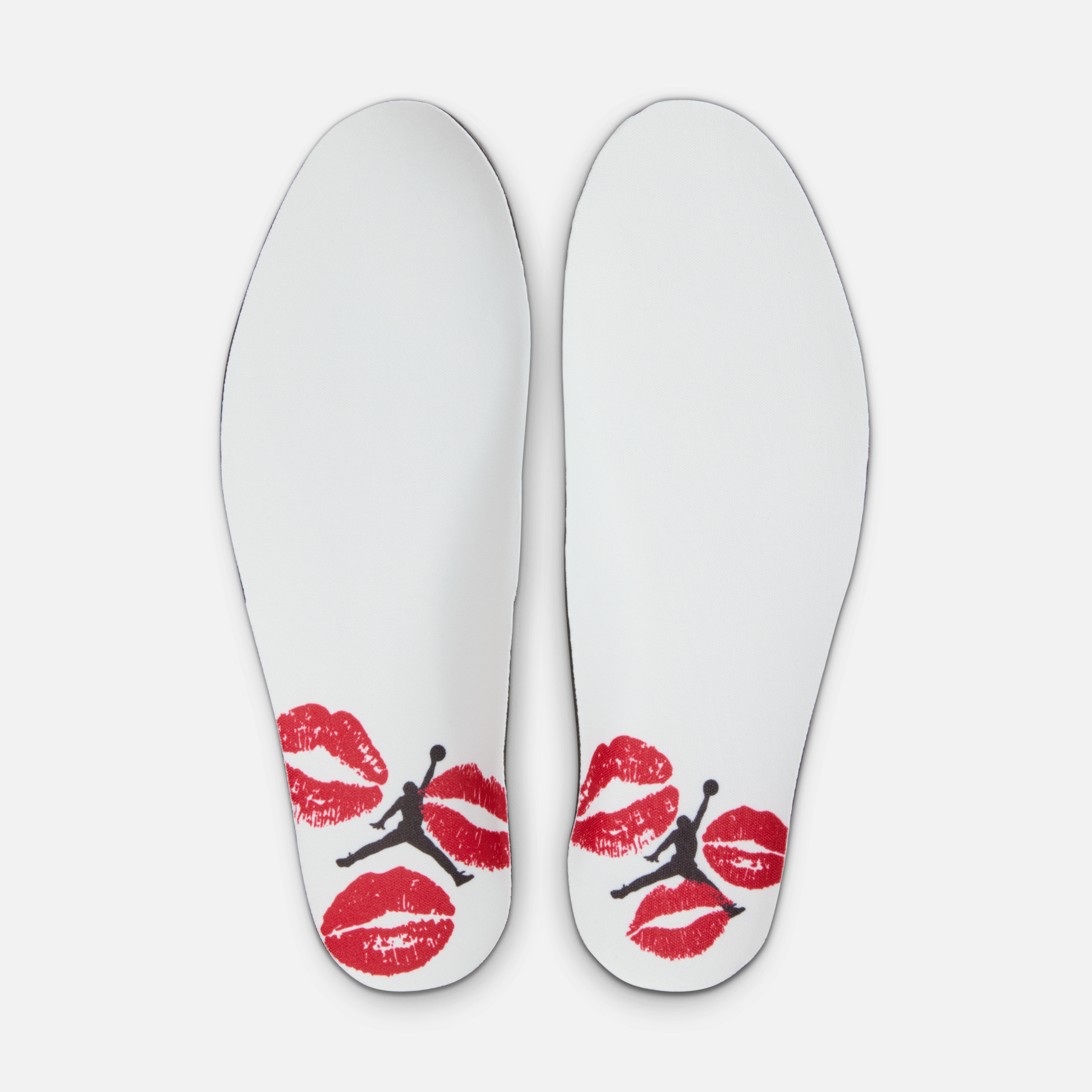 Air Jordan 4 Sierra Red front angle mock-up with red mesh and accents