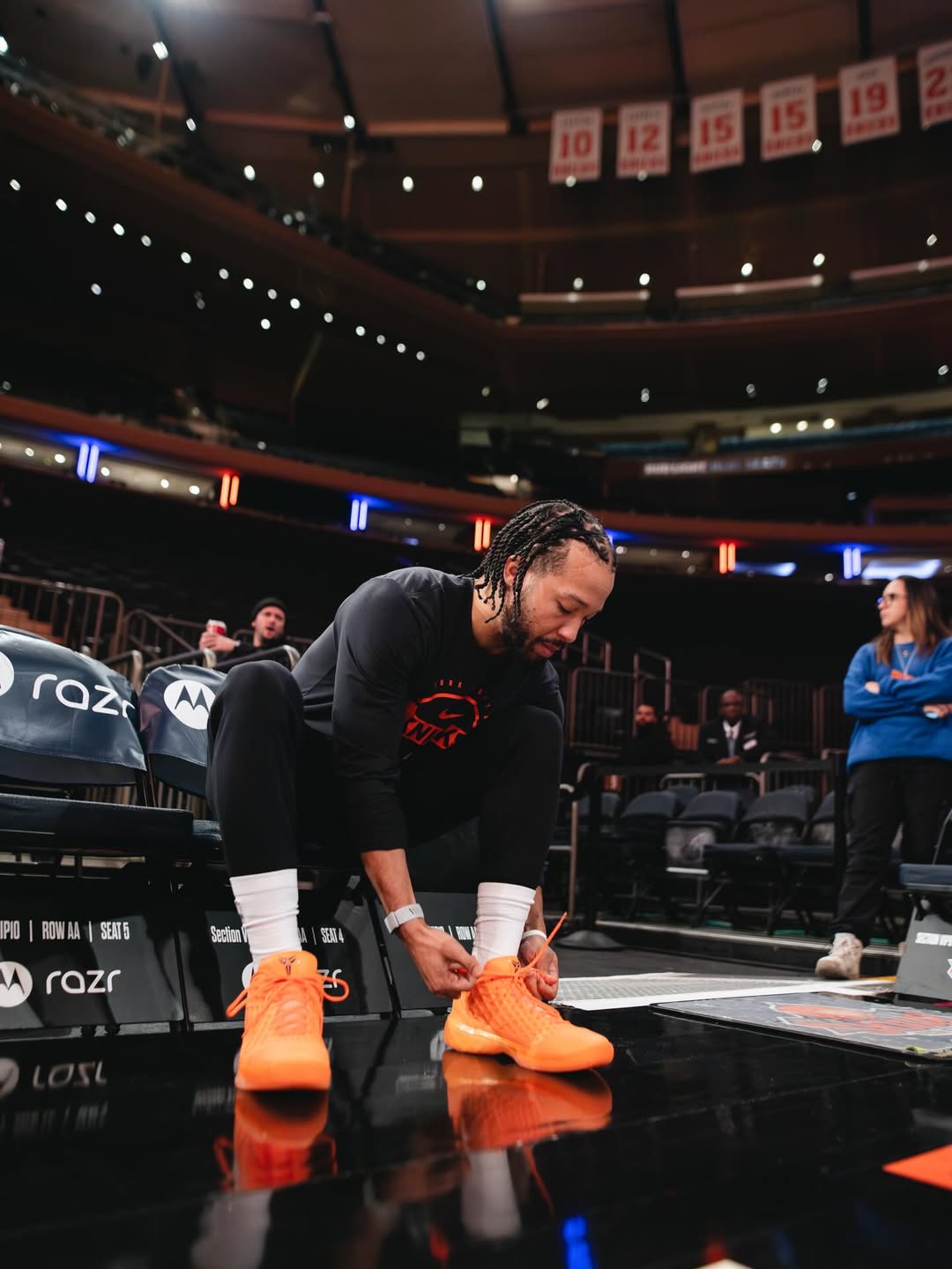 Jalen Brunson Nike Kobe 3 Low Protro Arancia mockup images