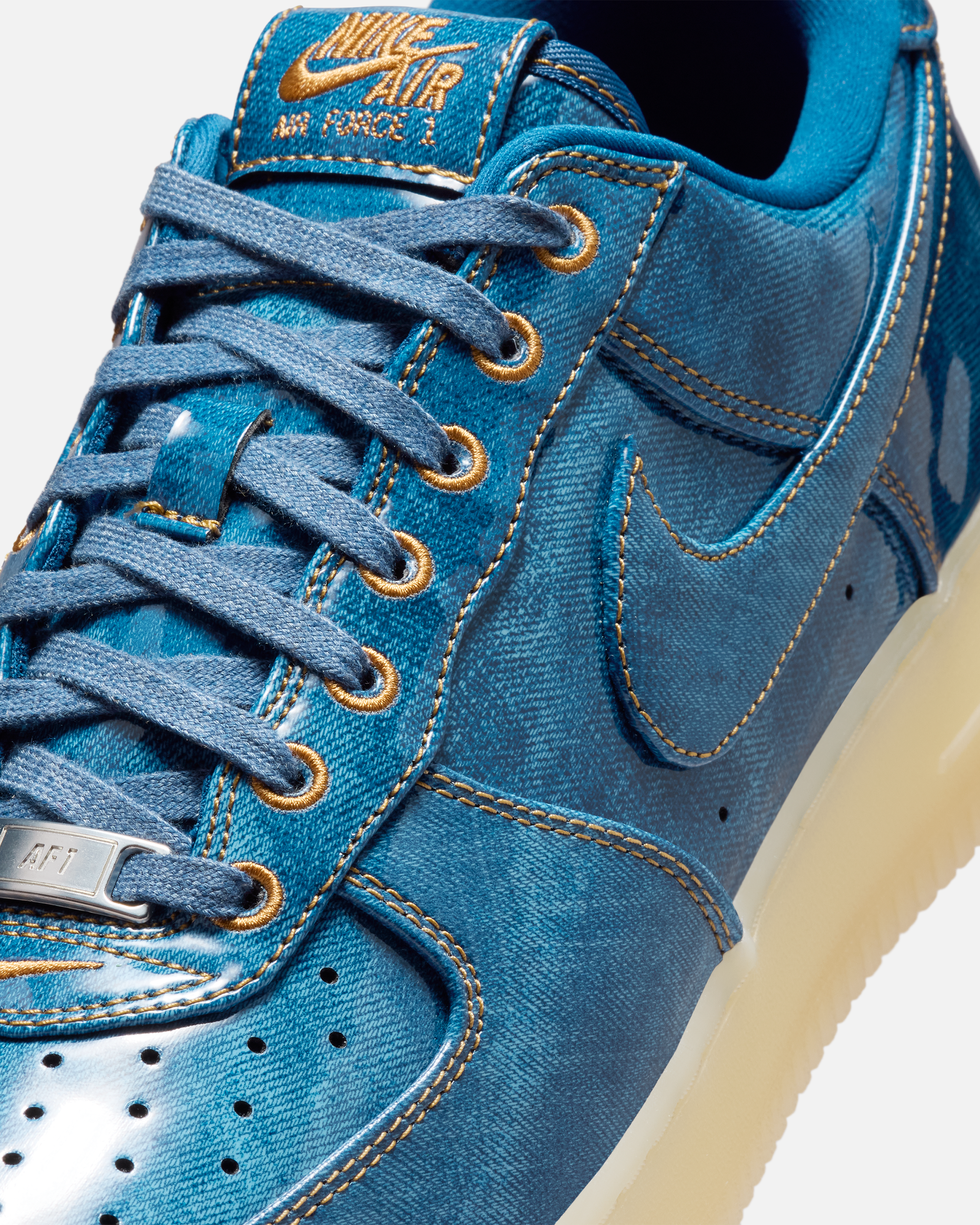 Nike Air Force 1 Low „Patent Denim“