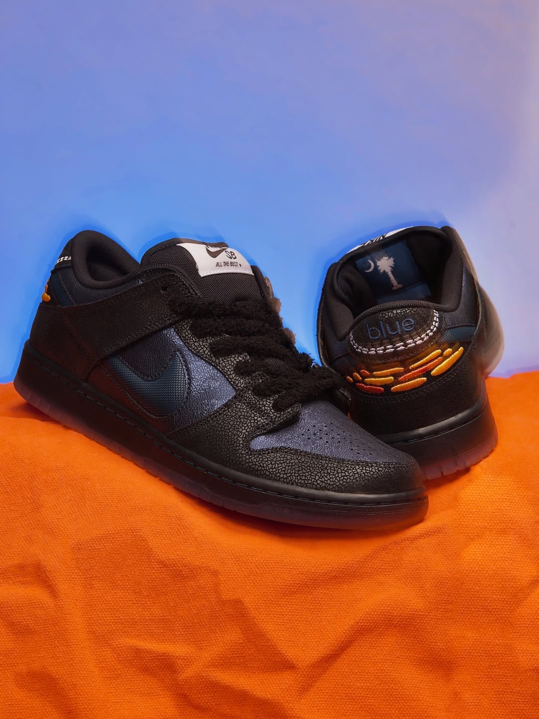 Bluetile Nike SB Dunk Low Monarch Butterfly