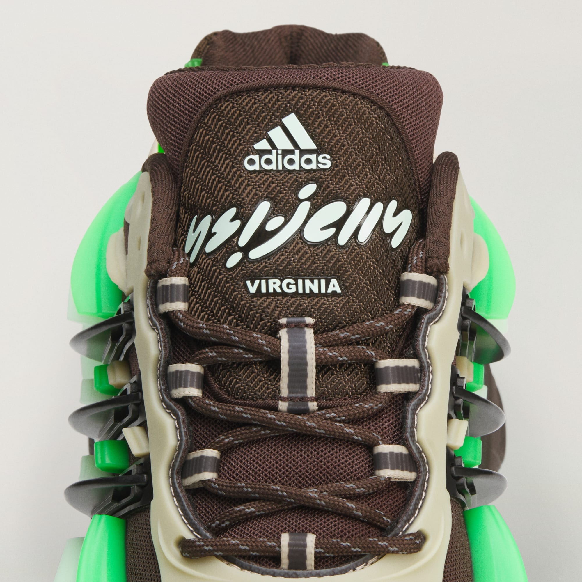 Pharrell Williams x adidas Adistar Jellyfish "Frozen Green" Pharrell Williams x adidas Adistar Jellyfish "Frozen Green"