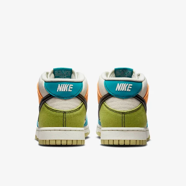 Nike Dunk Mid 