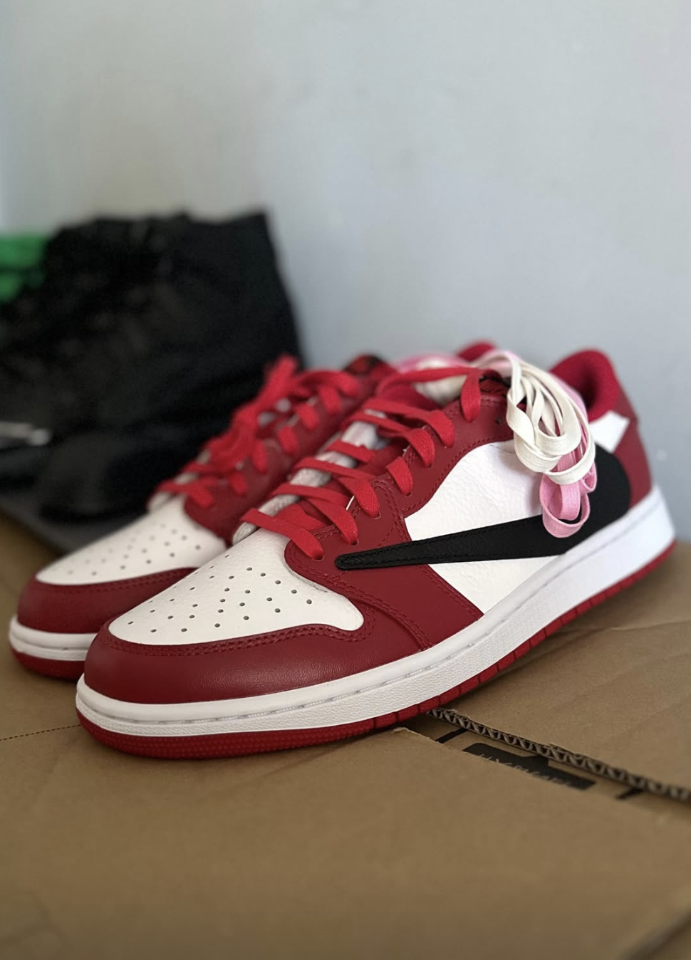 Travis Scott Air Jordan 1 Low Chicago