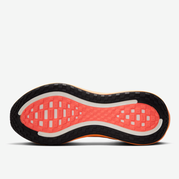 Nike Vomero Plus "Orange Pulse" (HV8150-801) Erscheinungsdatum