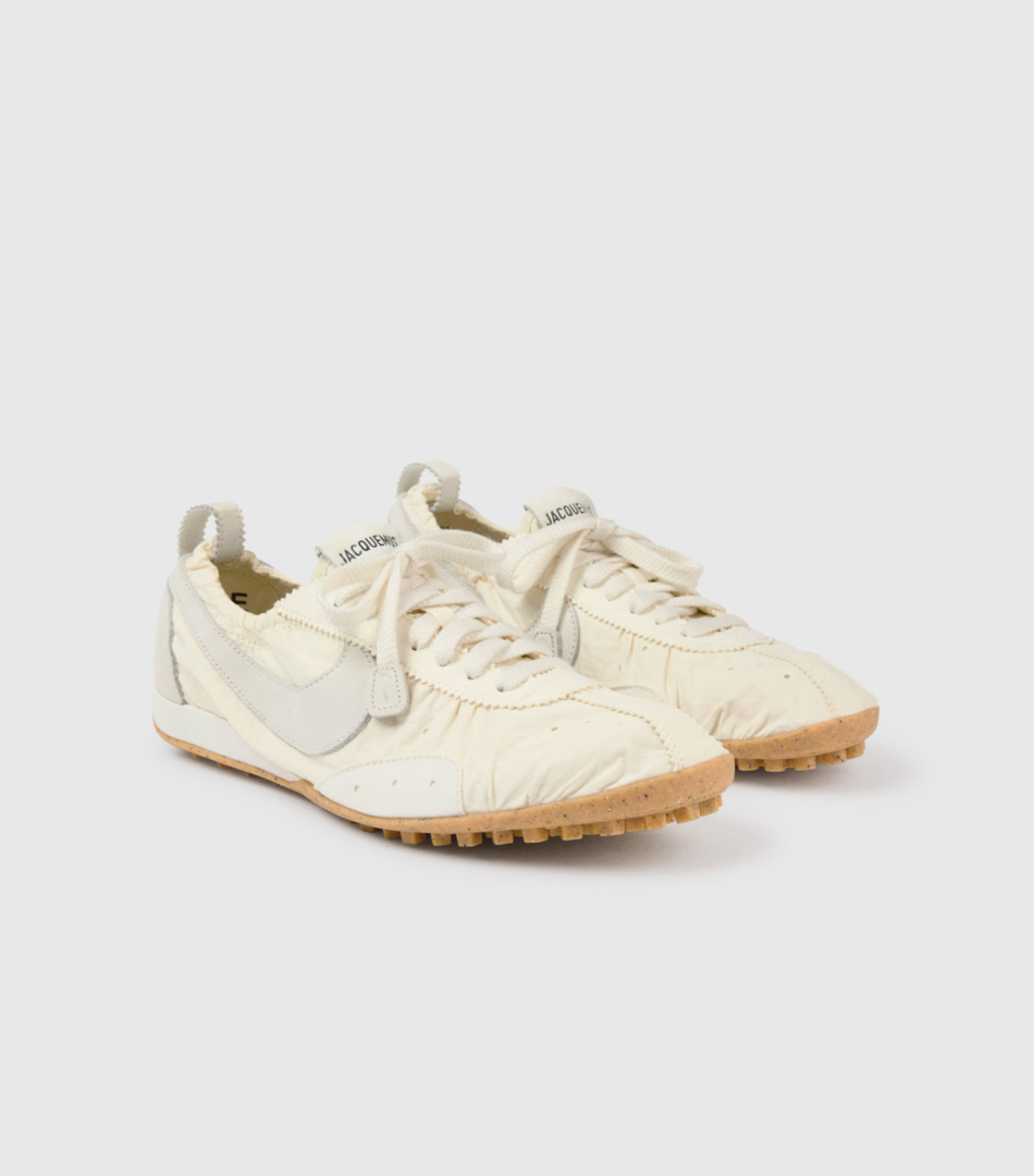 NIKEシューズ他サイトに掲載する為終了 Jacquemus x Nike Moon Shoe 