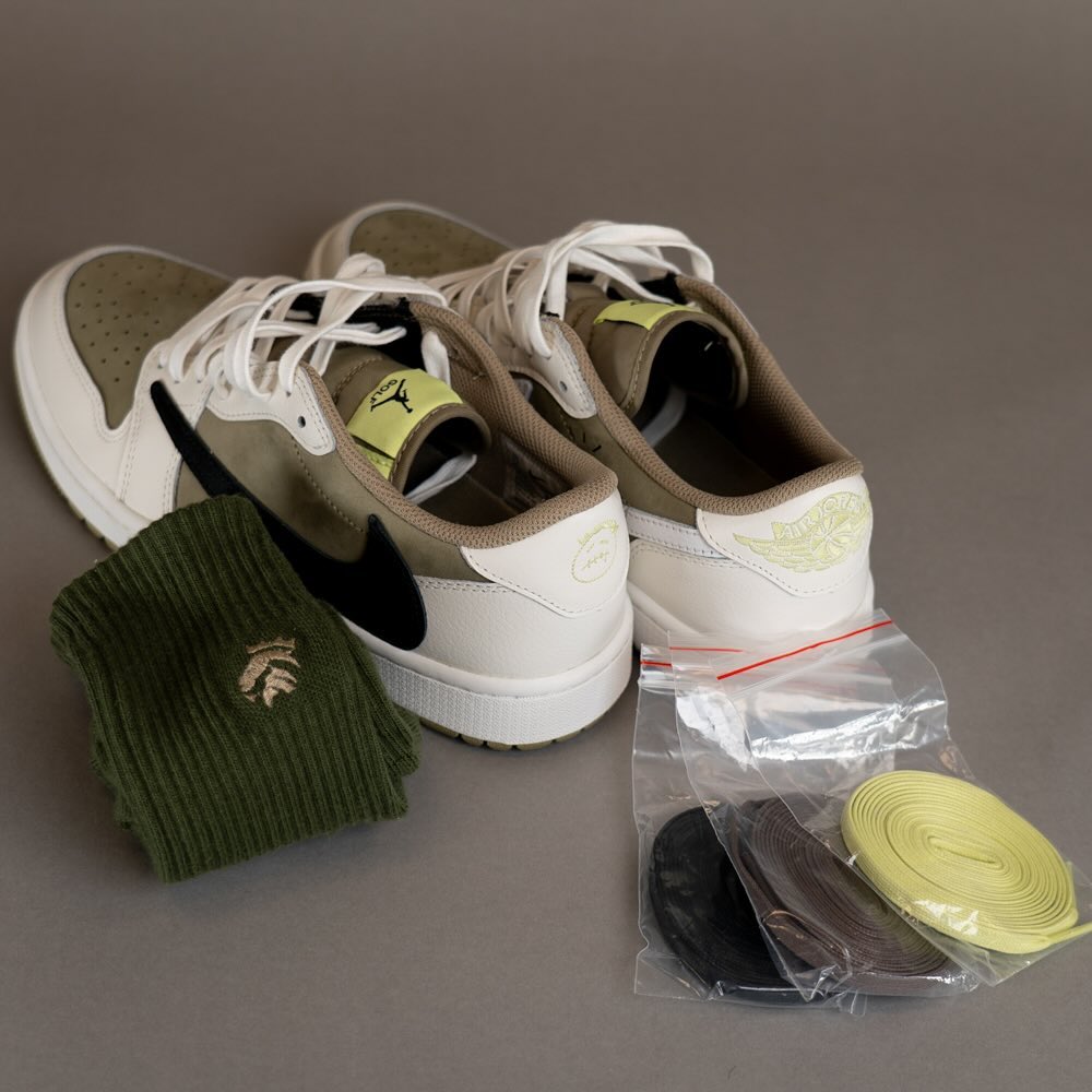靴 Travis Scott Nike Air Jordan 1 Low Olive Jordan 1 Retro Low OG SP Travis Scott Medium Olive Men's