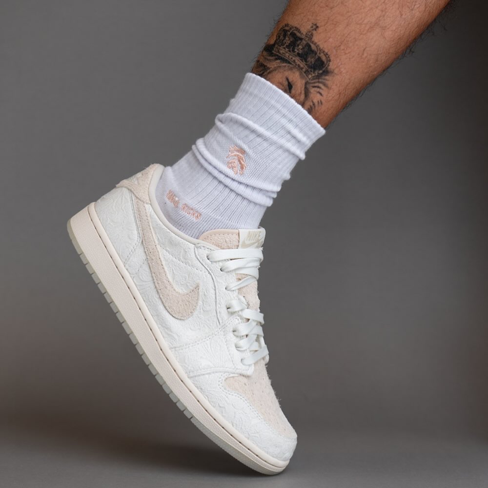 Chris Paul x Air Jordan 1 Low "Give Them Flowers" 1