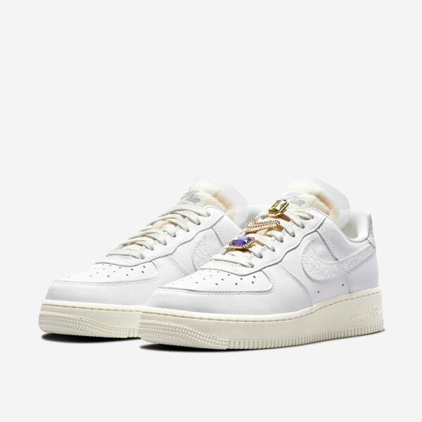 Nike Air Force 1 Low "Bling" (DN5463-100) Erscheinungsdatum Nike Air Force 1 Low "Bling" (DN5463-100) Erscheinungsdatum