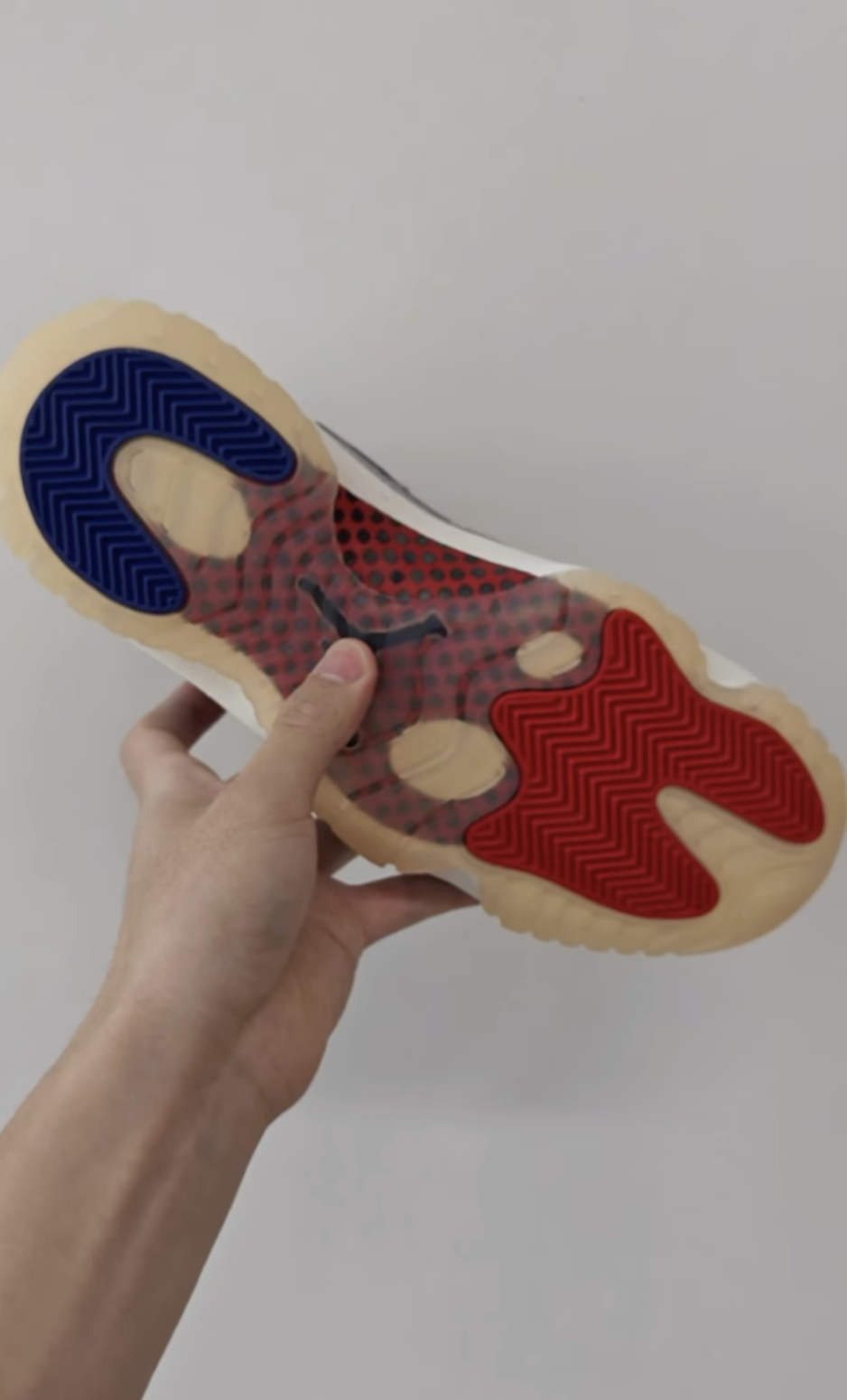 Air Jordan 11 “Rare Air” In-hand look at the Air Jordan 11 Rare Air with Imperial Purple patent leather overlay