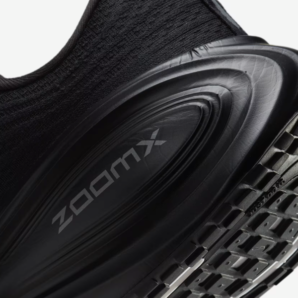 Nike Vomero Plus "Black" (HV8150-003) Erscheinungsdatum