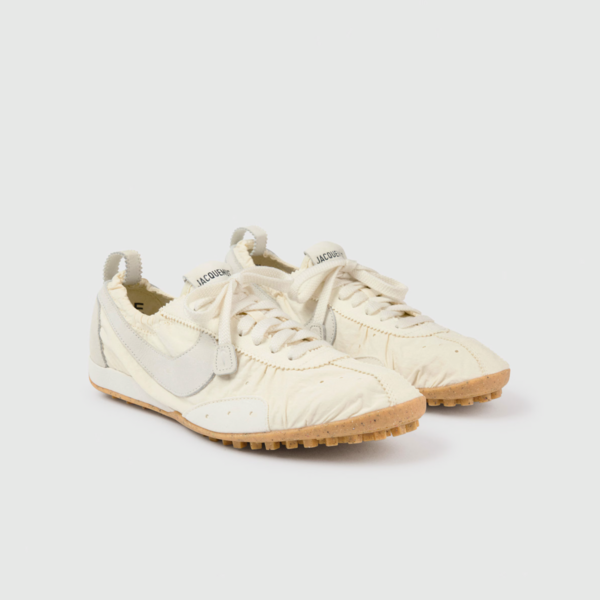 Jacquemus x Nike Moon Shoe "Soft Pearl" (W) (HV8547-002) Release Date
