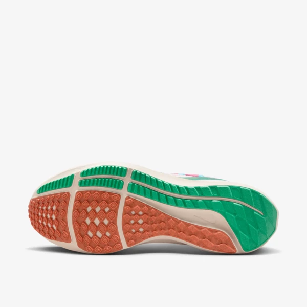 Nike Air Zoom Pegasus 40 "Familia" (FN0599-100) Erscheinungsdatum Nike Air Zoom Pegasus 40 "Familia" (FN0599-100) Erscheinungsdatum